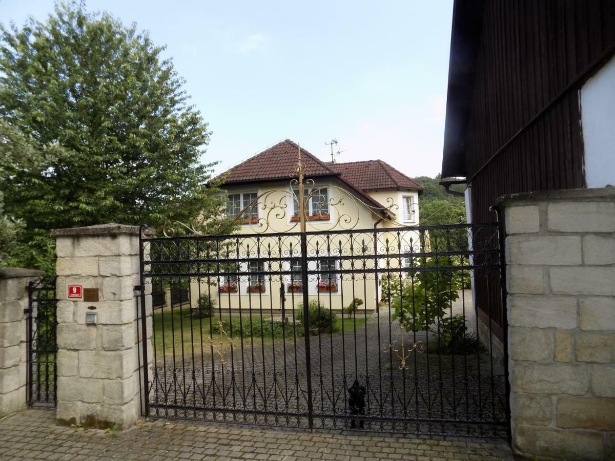 Rovensko pod Troskami Landhaus Florian 아파트 외부 사진